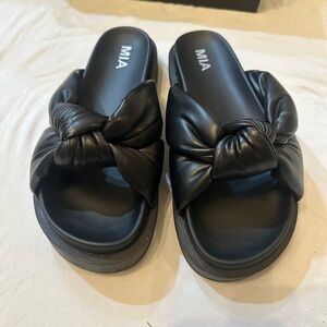 MIA Black Knotted Slide Sandals